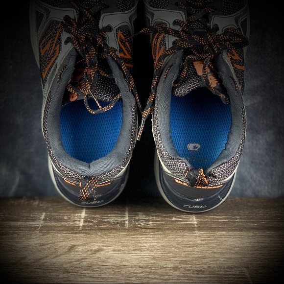 SOLD New Balance 481v3 Trail Running Shoes - Picture 7 of 8